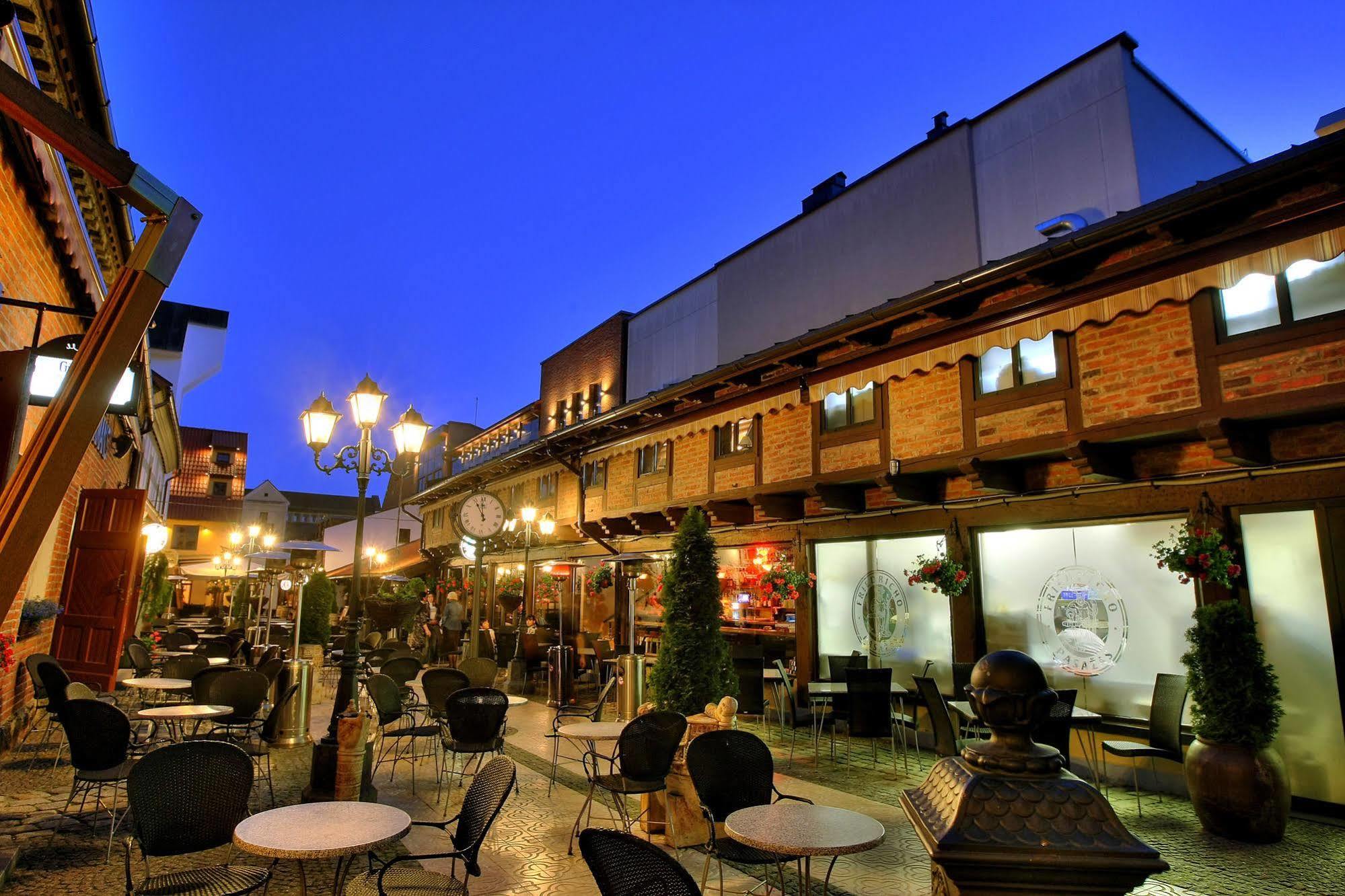 Friedricho Pasazas Hotel Klaipėda Esterno foto